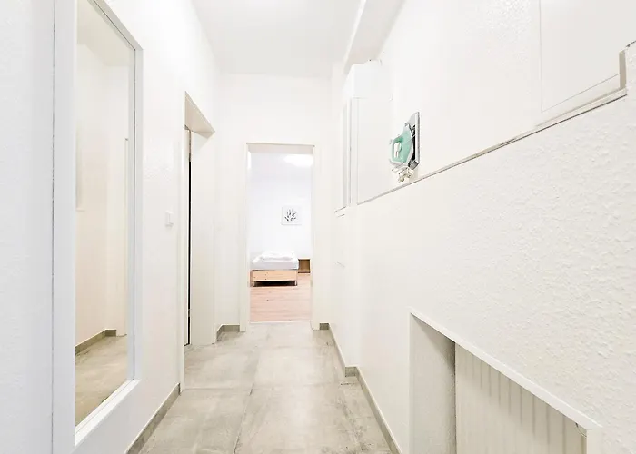 Tolstov - 3 - Parking - 30 Min Messe Dus *